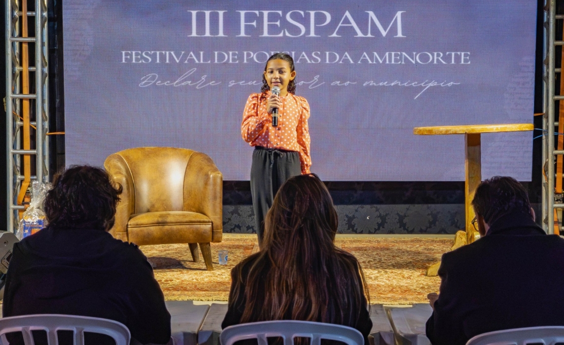 Guaporema emociona e se destaca mais uma vez no Festival de Poesias da Amenorte