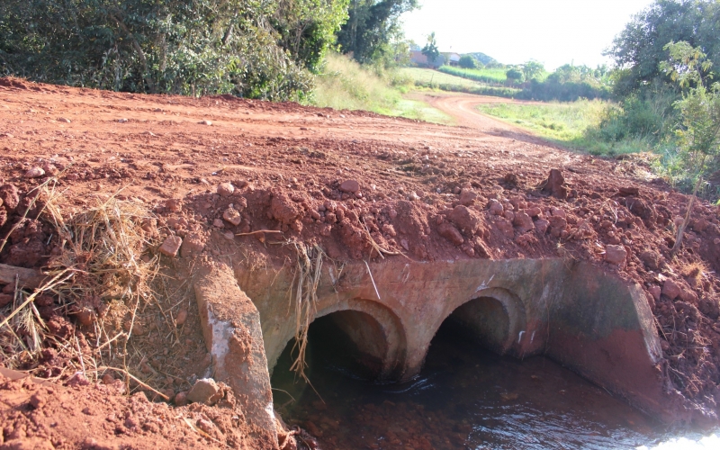 Prefeitura Realiza Recuperação de Pontes e  Estradas Rurais em Guaporema.