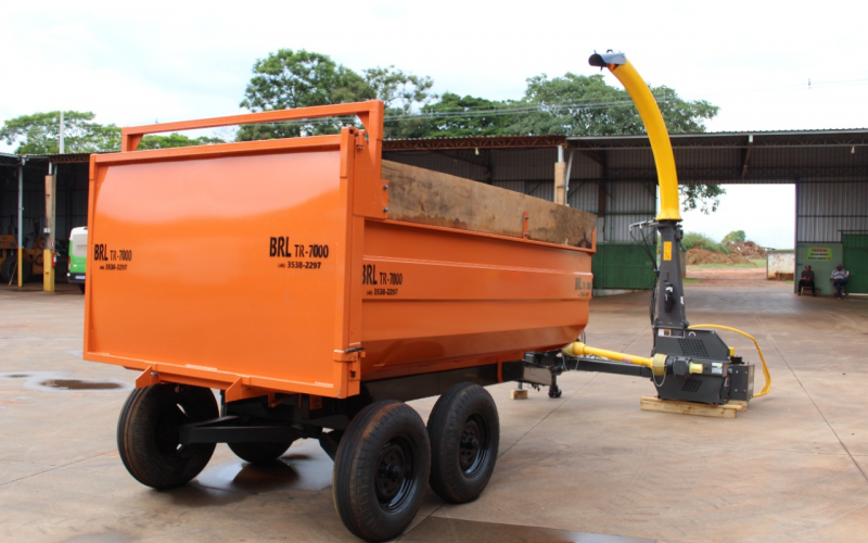 Administração Municipal de Guaporema adquire mais equipamentos para atendimento ao produtor rural.