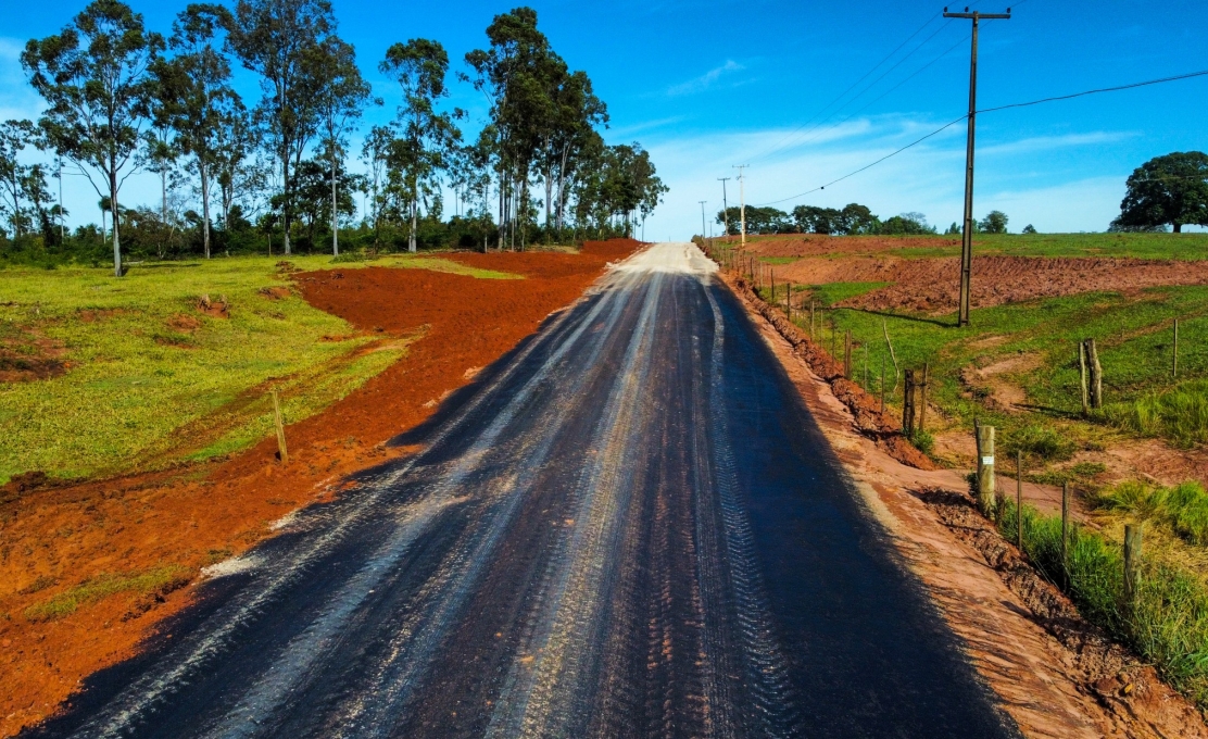 Obra da Estrada Santa Luzia avança: Máquinas Seguem em ritmo acelerado e Primeiros Trechos já...
